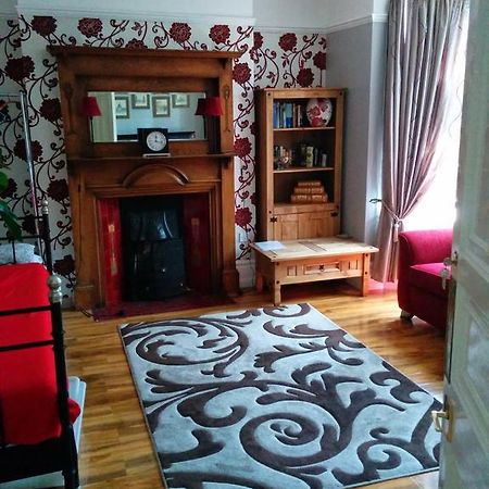 Beautiful Room In Victorian Family Home Ilford Eksteriør billede